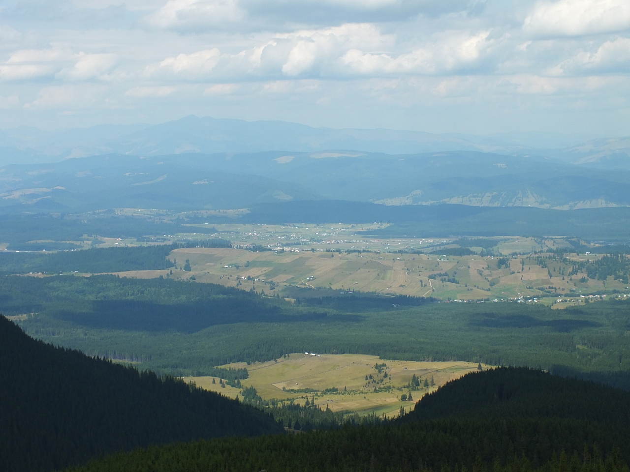 &copy; <a href='http://rtol.de' title='Dynamische Webseiten mit (X)HTML, PHP, MySQL und CSS für Ihren Internet-Auftritt' target='_blank'>Thiel-IT</a>
09.08.2012 12:26:09
Munții Călimani
Rumänien 2012
Rumänien-Fotos