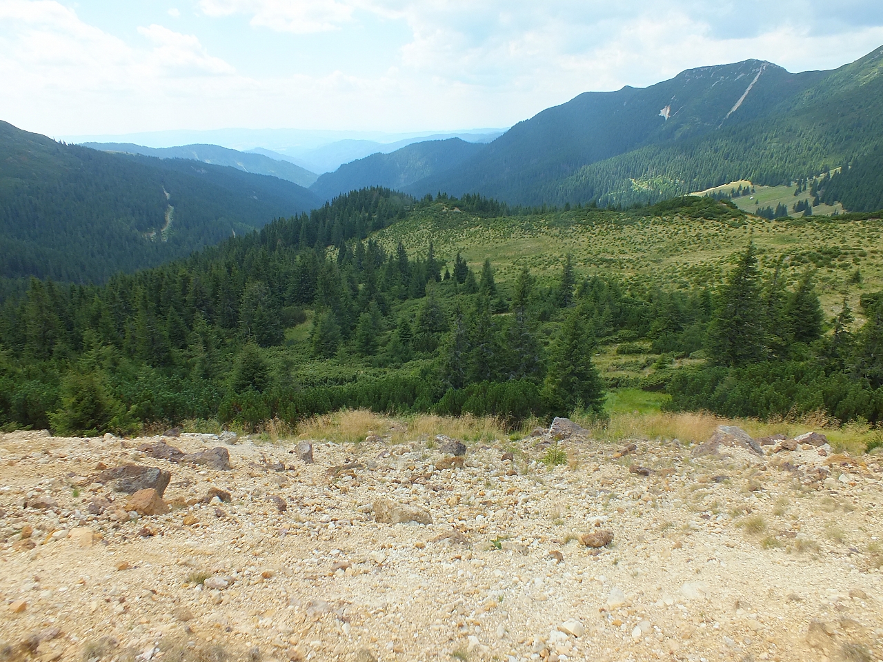 &copy; <a href='http://rtol.de' title='Dynamische Webseiten mit (X)HTML, PHP, MySQL und CSS für Ihren Internet-Auftritt' target='_blank'>Thiel-IT</a>
11.08.2012 13:51:56
Munții Călimani
Rumänien 2012
Rumänien-Fotos